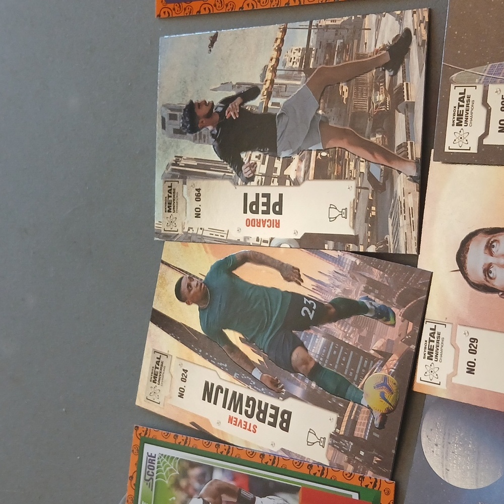 Assorted Sports Trading Cards Collection - Picture 7 of 12